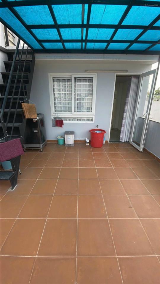 Nhà hxh minh phụng q11. dt  4 x 16m ( nở hậu 6m) . 3 tầng . giá  9.5 tỷ