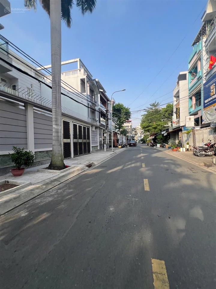 Bán nhà mặt tiền đường 10m kdc bình phú 1 quận 6