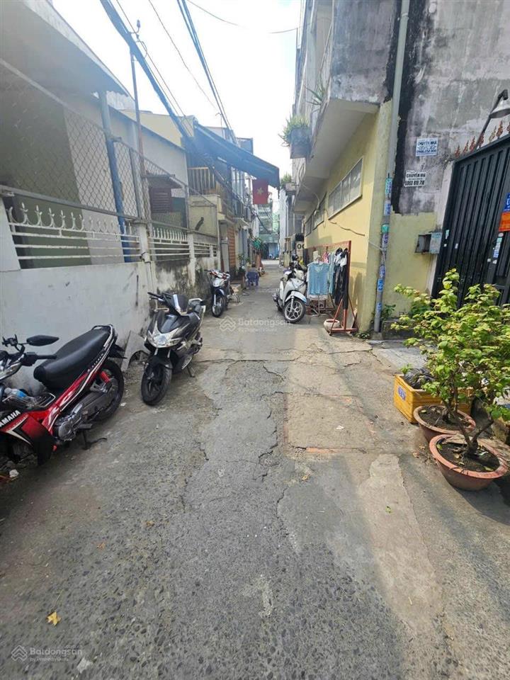 Bán nhà hẻm 958 hậu giang. p12 . q6 ( nay phường phú lâm)
phí hh nhận đủ 70 triệu nhận đủ