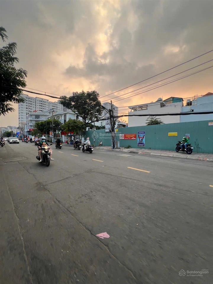 Bán nhà ngang 5m cực hiếm khu dân cư bình phú