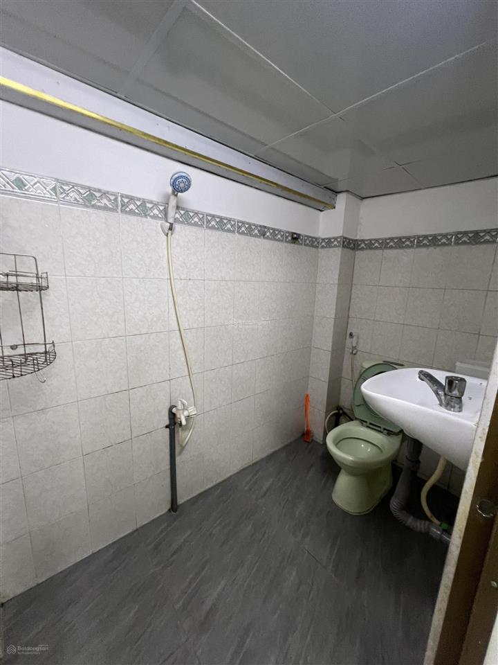 Cho thuê nhà mới sạch sẽ hẻm 4m phạm phú thứ cách mat tiền 20m