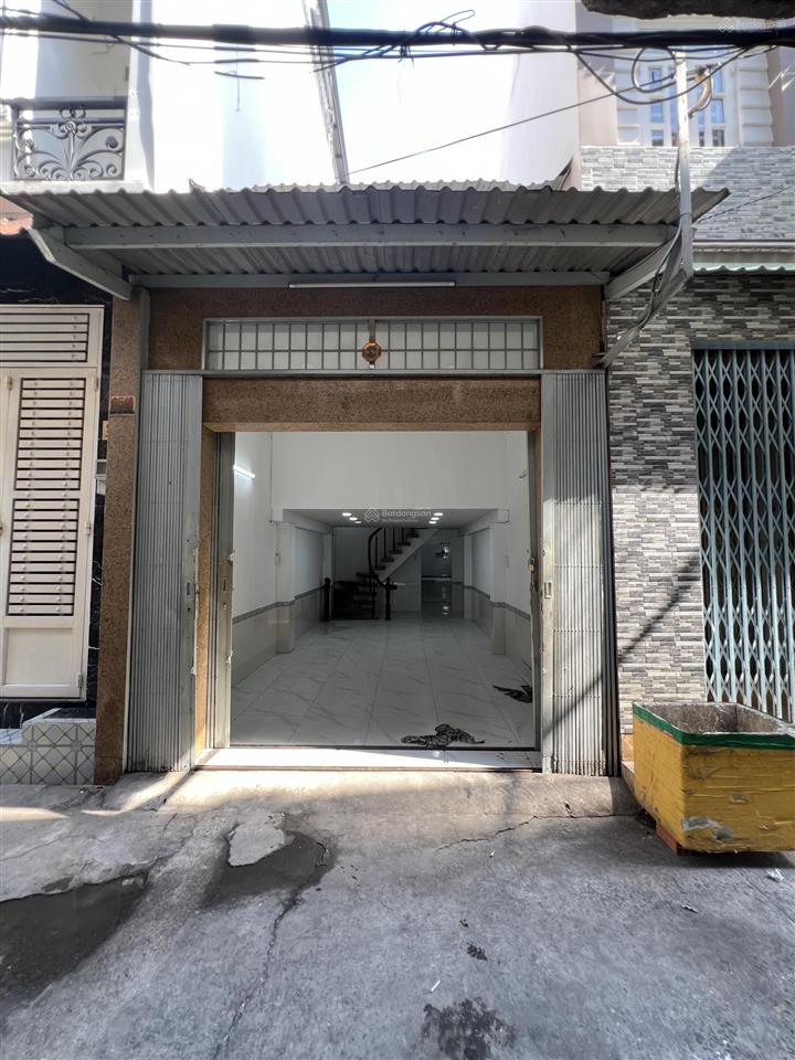 Cho thuê nhà mới sạch sẽ hẻm 4m phạm phú thứ cách mat tiền 20m