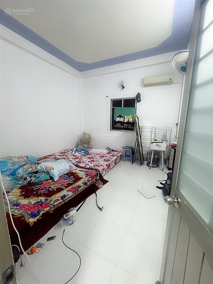 Bán nhà mặt tiền nội bộ đối diện công viên , kdc bình phú