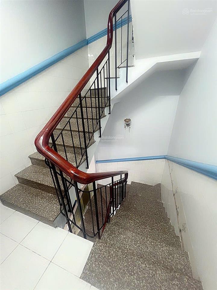 Bán nhà mặt tiền nội bộ đối diện công viên , kdc bình phú