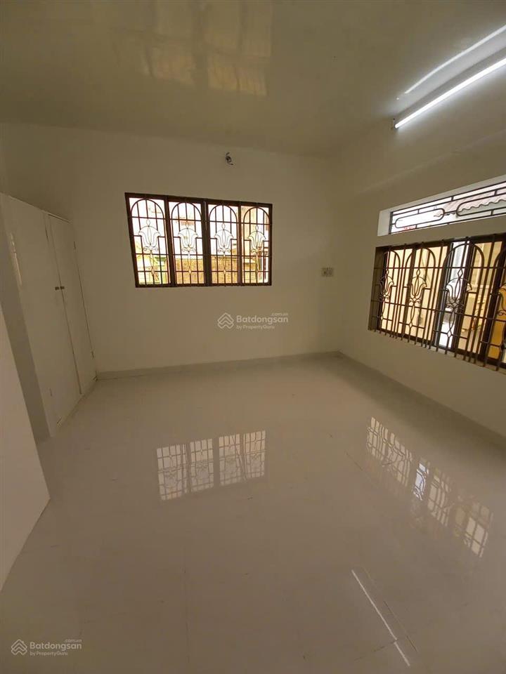 Bán nhà sau lưng mặt tiền phạm văn chí, phường bình tiên