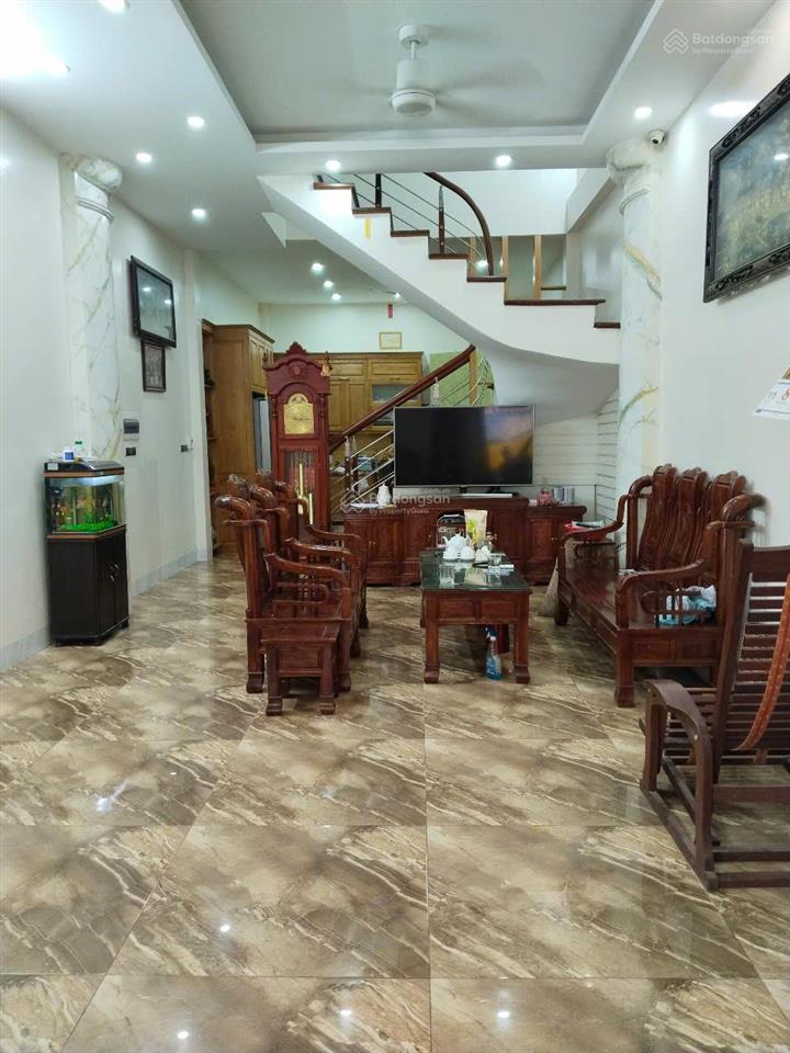 Bán nhà phố ngô quyền hà đông 67m2, 4 tầng, mặt tiền 4.3m 11.5 tỷ, ngõ thông, tặng nội thất