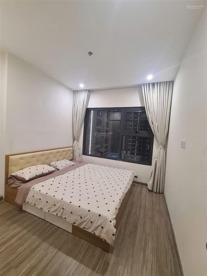 Bán gấp căn 1n+ đồ siêu đẹp giá chỉ 2,25 tỷ, ban công đông bắc, sẵn sổ