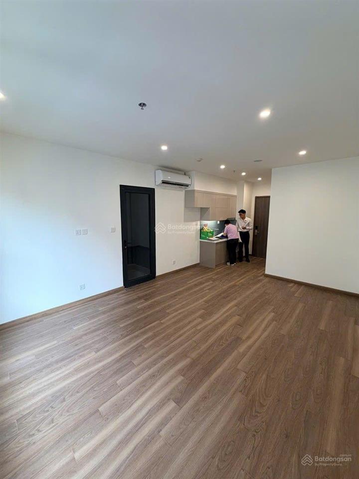 Chủ cần bán căn lỗ căn studio 30.2m2 giá 2 tỷ toà beverly