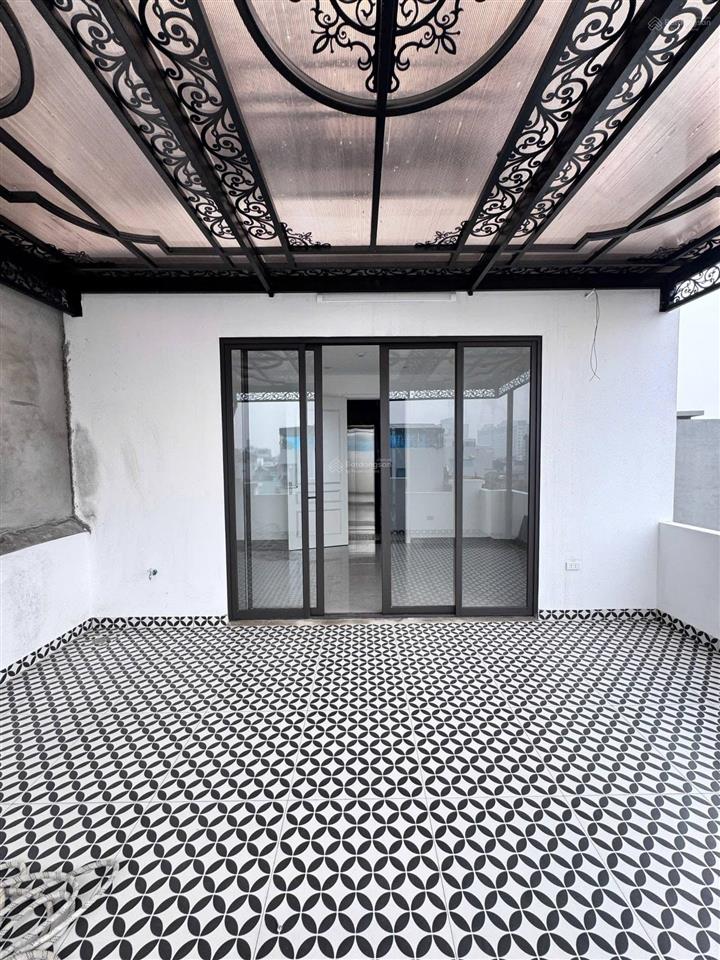 Bán nhà cổ nhuế  gần bv phương đông, ô tô tránh nhau