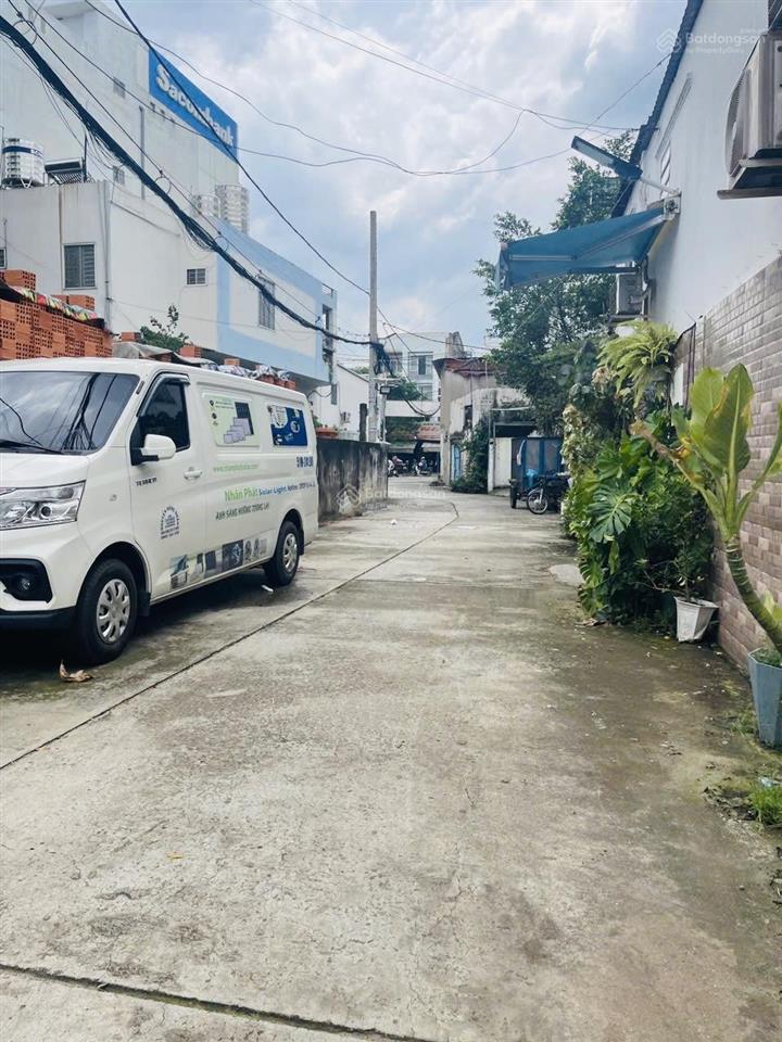 Bán nhà hẻm xe hơi tỉnh lộ 10 khu tên lửa dt 5x16m 3pn 3wc btct dọn vào ở ngay kề aeon chi 5ty7 tl