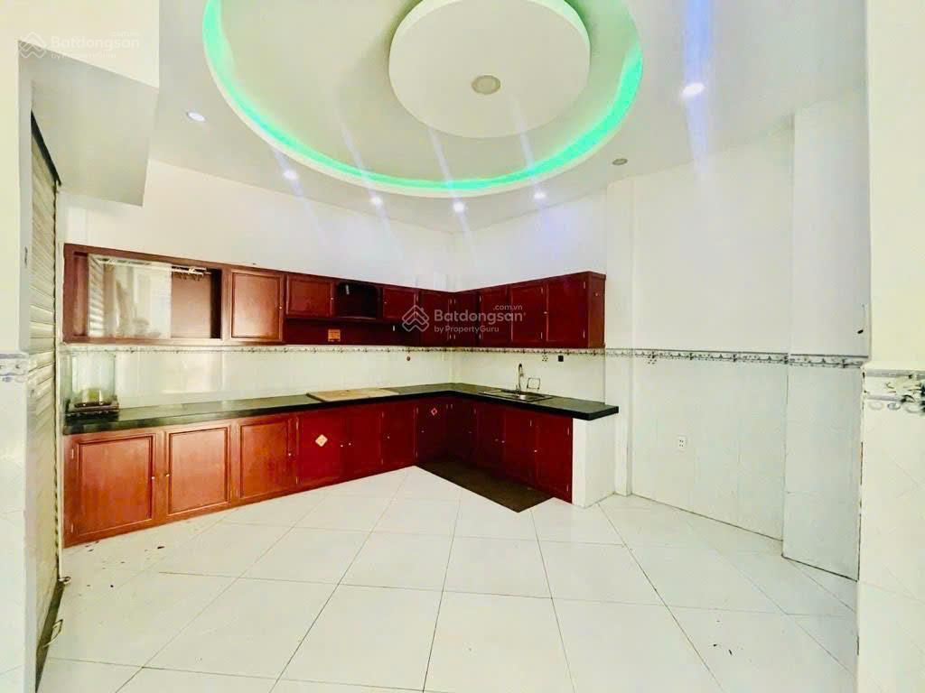 Bán nhà ngay lê đình cẩn giáp tên lửa dt 52mhẻm xe tải rộng thoang chỉ 5ty2 tl