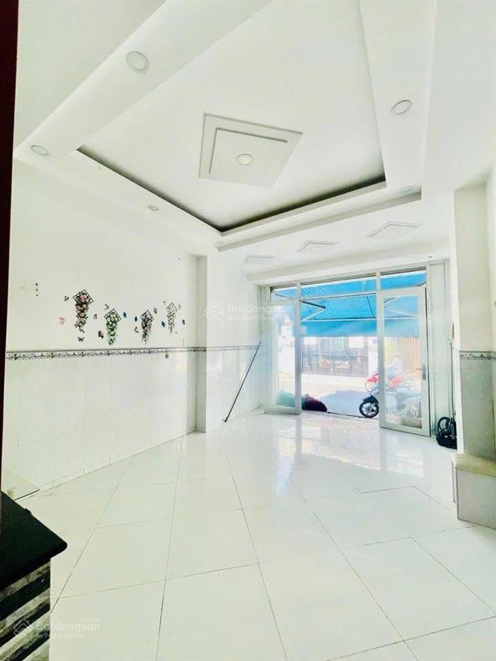 Bán nhà ngay lê đình cẩn giáp tên lửa dt 52mhẻm xe tải rộng thoang chỉ 5ty2 tl