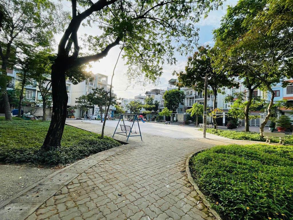 Chủ gấp giảm 1 tỷ 5 còn 9 tỷ 5 ngang 6x14m 4t biệt thự mini mặt tiền công viên hồ học lãm an lạc