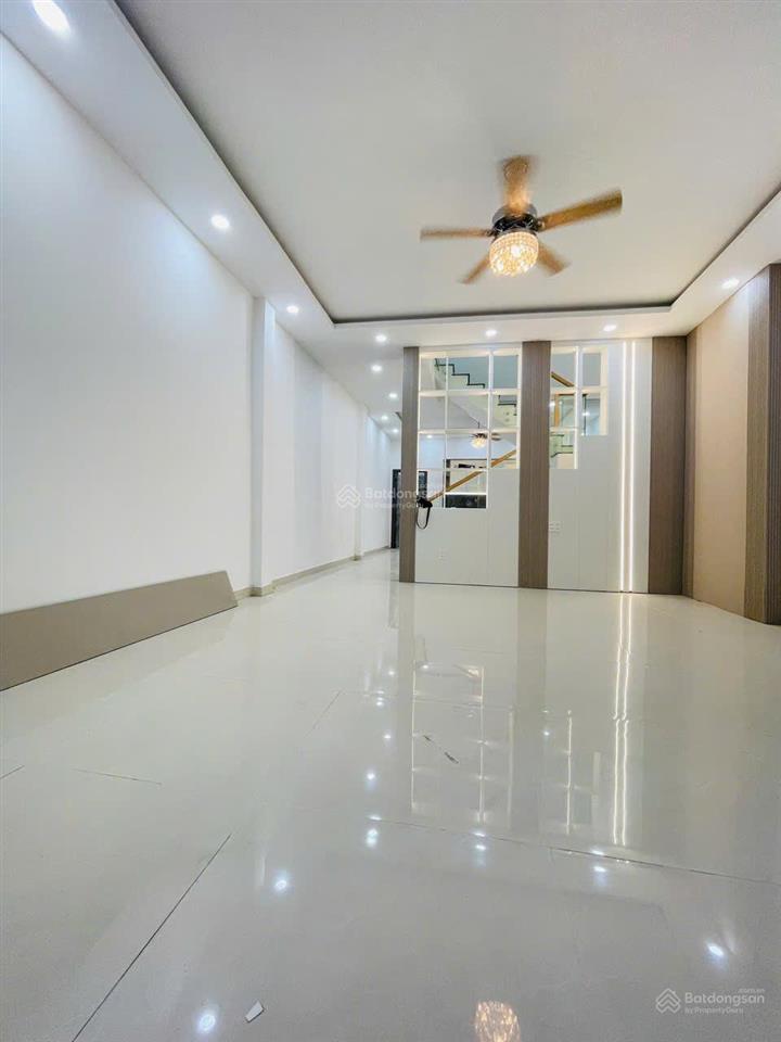 Bán nhà ngang đẹp 5x20m  mới đẹp đủ nội thất  hẻm xe hơi thông hồ học lãm chỉ 7 tỷ 1