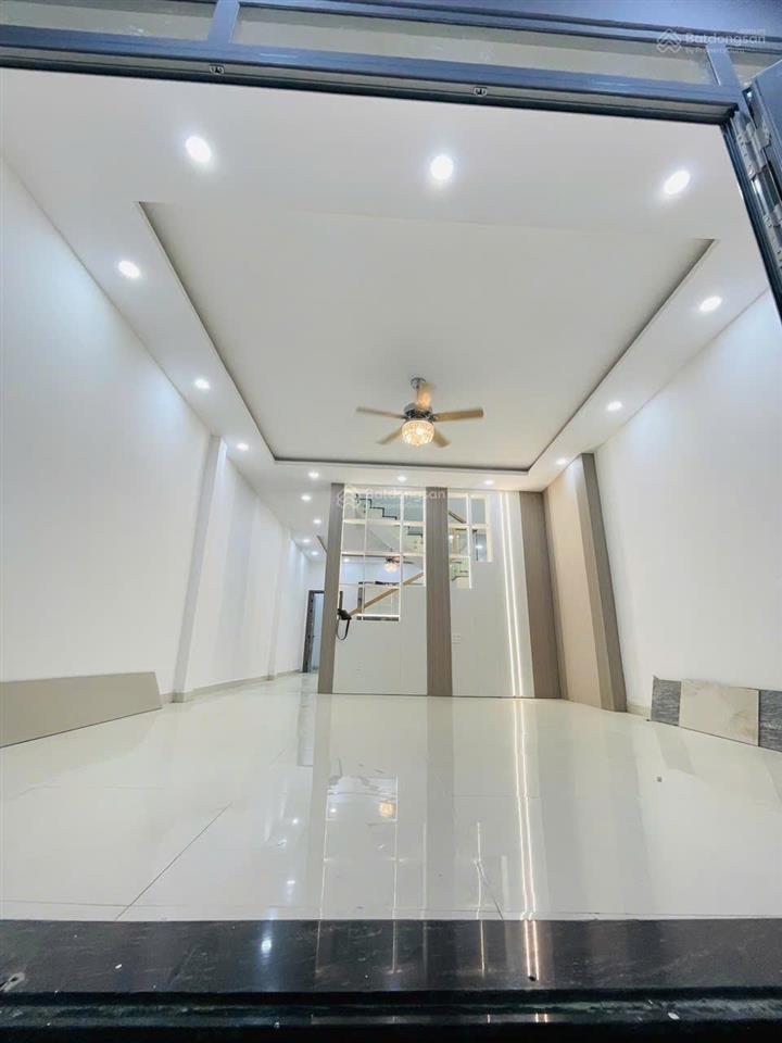 Bán nhà ngang đẹp 5x20m  mới đẹp đủ nội thất  hẻm xe hơi thông hồ học lãm chỉ 7 tỷ 1