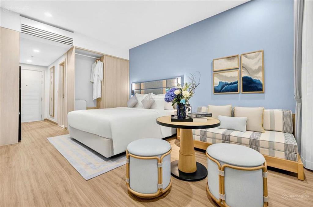 Bán căn hộ studio chính chủ view biển vị trí trung tâm khu du lịch hạ long cực kì đẹp nt cơ bản