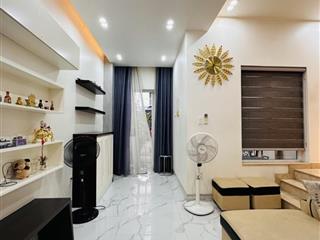 Bán nhà mặt phố Nguyễn Duy Trinh, Thủ Đức, TP HCM. DT 75m2, 4 tầng. Giá 7.8 tỷ.