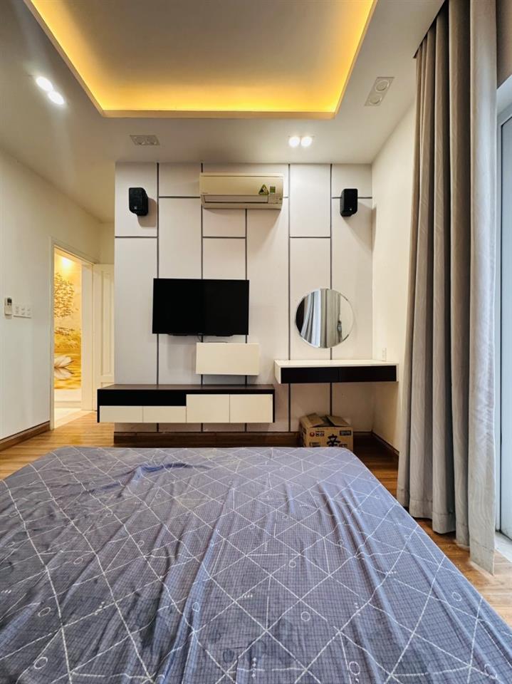 Bán nhà mặt phố Nguyễn Duy Trinh, Thủ Đức, TP HCM. DT 75m2, 4 tầng. Giá 7.8 tỷ.