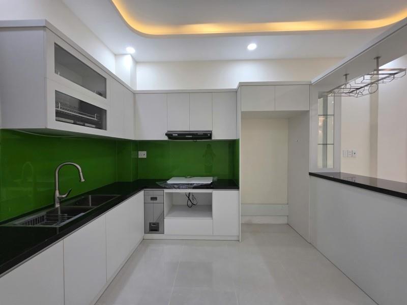 Bán nhà mặt phố Kha Vạn Cân, Linh Trung, Thủ Đức, TP HCM. DT 120m2, 2 tầng. Giá 9.35 tỷ