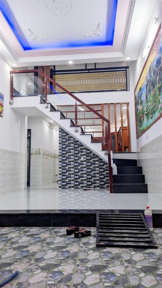 Bán nhà 54m2, 2 tầng, đường số 2, Trường Thọ, Thủ Đức, TP HCM. Giá  4,3 tỷ, sổ hồng riêng.