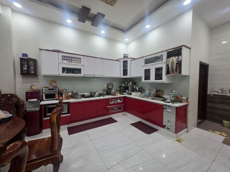 Bán nhà 123m2  Kha Vạn Cân, Hiệp Bình Chánh, Thủ Đức, TP HCM, 2 tầng, sổ đỏ. Giá 9.4 tỷ.
