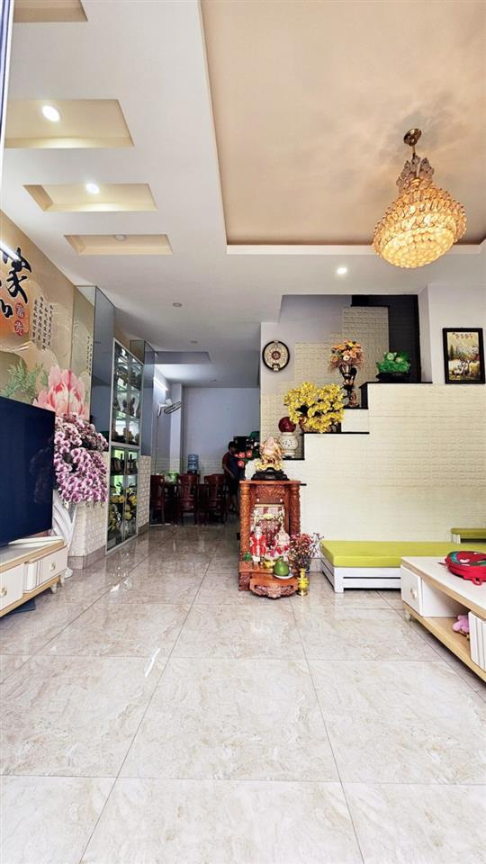 Bán nhà 4 tầng Đường số 7, Tam Bình, Thủ Đức, TP HCM. DT 82m2, sổ hồng riêng, giá 7.68 tỷ.