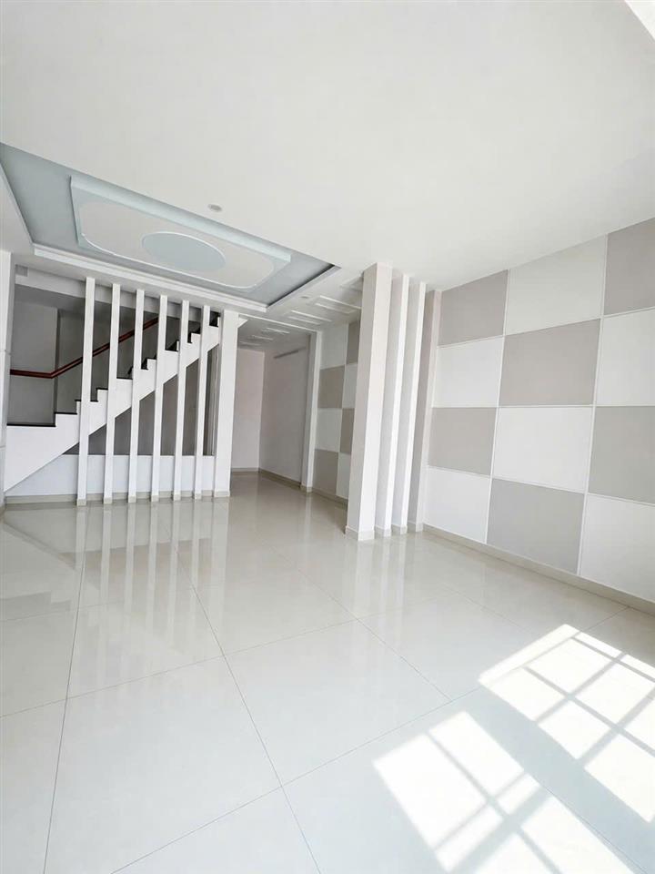 Bán nhà  đường số 10, Linh Xuân, Thủ Đức, TP HCM. DT  80m2, 2 tầng, sổ hồng riêng, giá