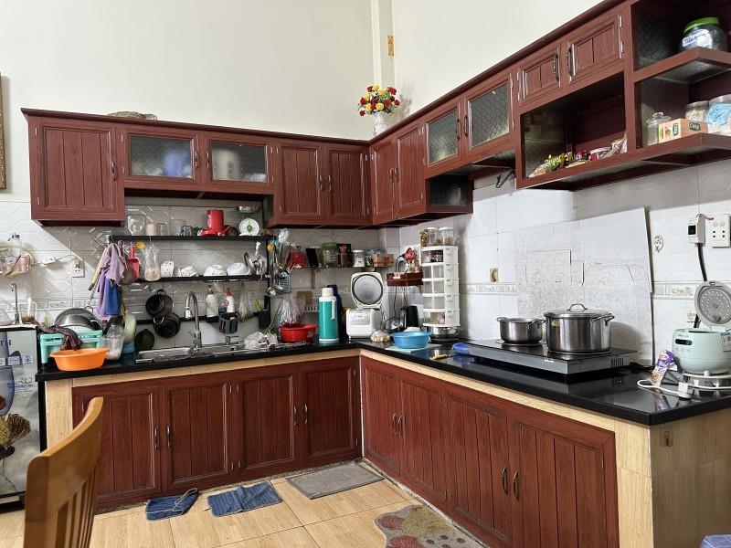 Bán nhà 3 tầng, 68m2,  đường Số 5, Linh Xuân, Thủ Đức. TP HCM. Sổ hồng riêng, giá 3,69 
