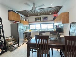Bán nhà 4 tầng, 98m2, đường Số 4, Trường Thọ, Thủ Đức, TP HCM, sổ hồng riêng. Giá 9,85 tỷ.
