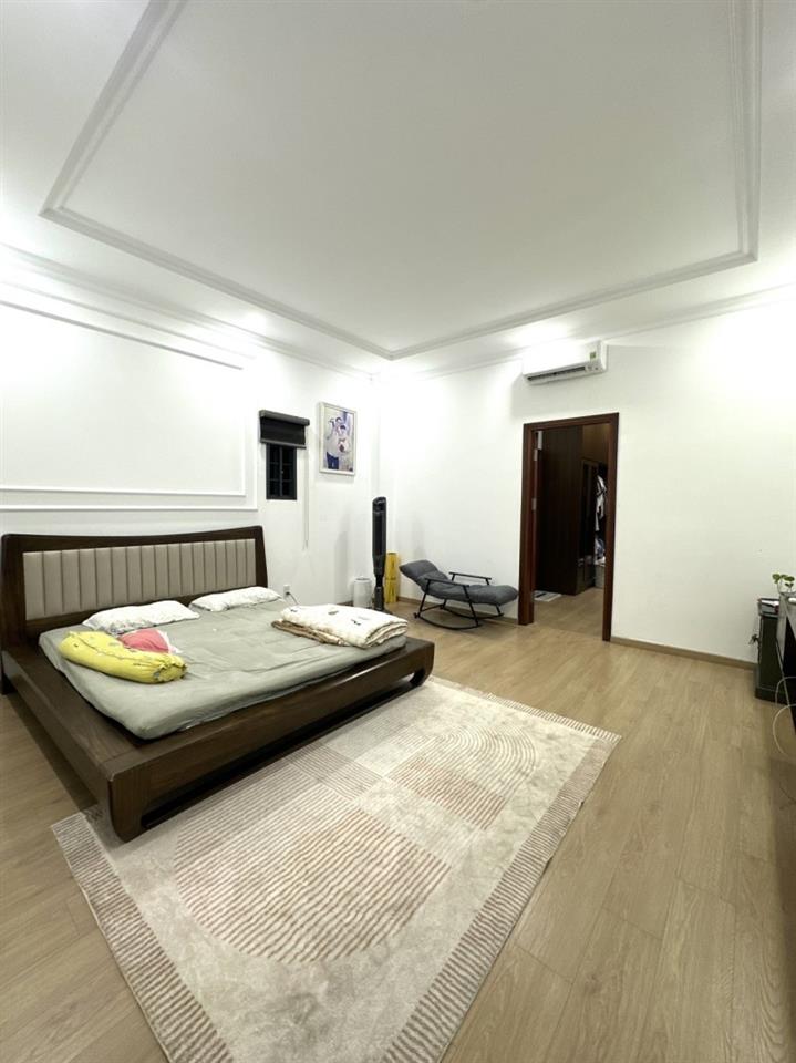 Bán nhà 3 tầng đường số 12, Hiệp Bình Phước, Thủ Đức, 84m2, 4PN, sổ hồng riêng, giá 6,78 