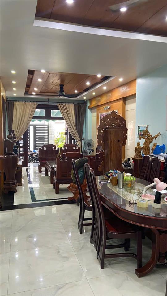 Bán nhà 140m2, 3 tầng, đường Lê Văn Chí, Linh Trung, Thủ Đức, TP HCM, sổ hồng riêng. Giá
