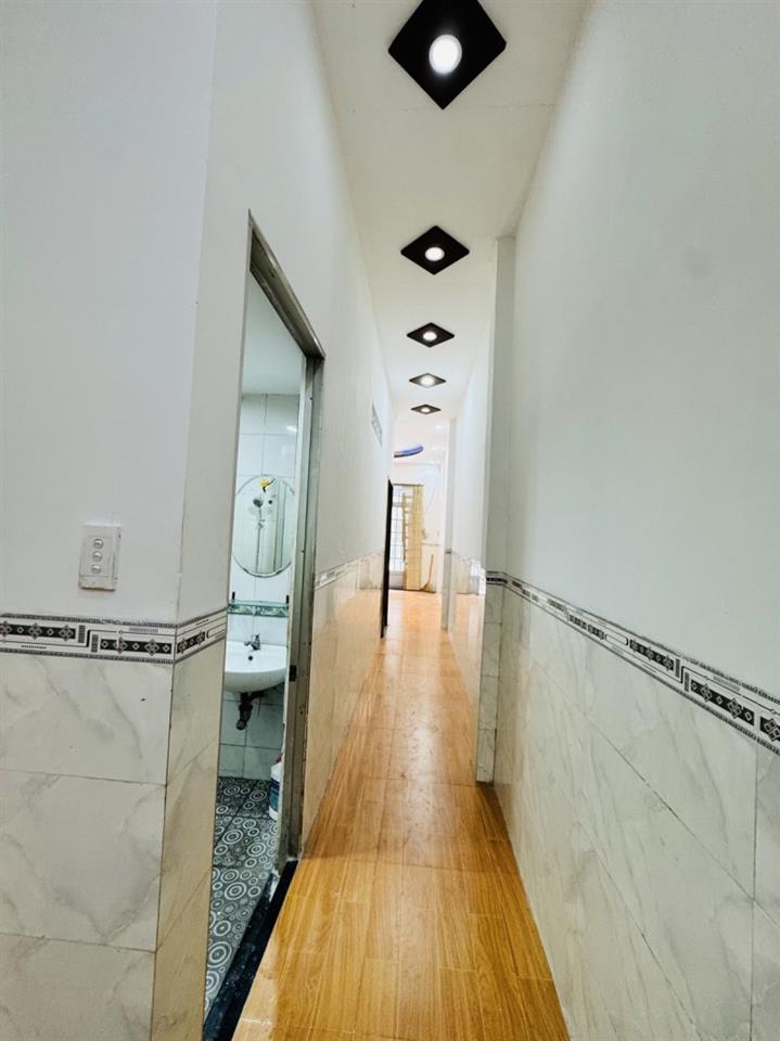 Bán nhà đường số 9, Trường Thọ, Thủ Đức, TP HCM. DT 80m2 , giá 5,09 tỷ, sổ hồng riêng.