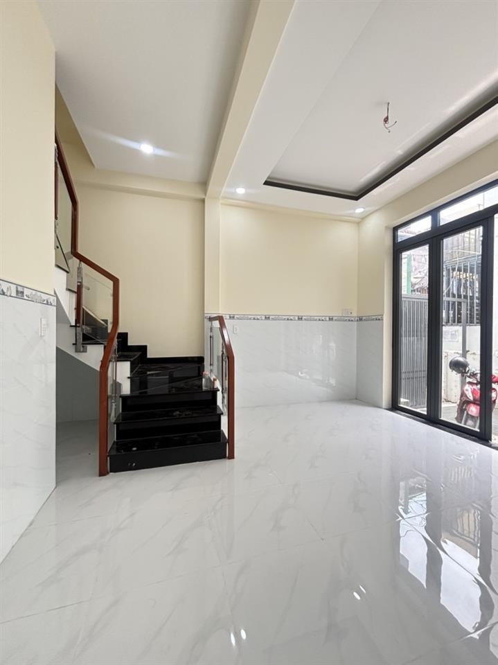 Bán nhà 2 tầng, 64m2, đường Số 13, Linh Chiểu, Thủ Đức, TP HCM. Sổ hồng riêng, giá 4,83 