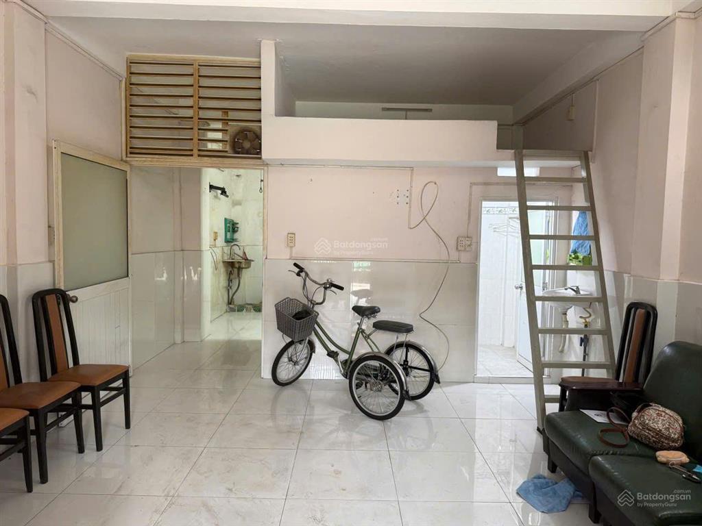 Giảm 600tr bán gấpshop house chung cư lạc long quân, p.5, q11  sổ hồng đầy đủ 