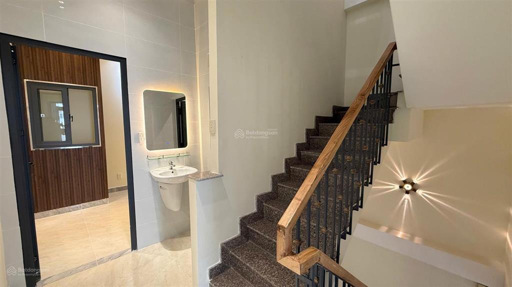 Giảm 100 triệu nhà riêng lê văn thọ gò vấp 1 trệt 2 lầu ô tô tận cửa