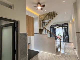 Giảm 100 triệu nhà riêng lê văn thọ gò vấp 1 trệt 2 lầu ô tô tận cửa