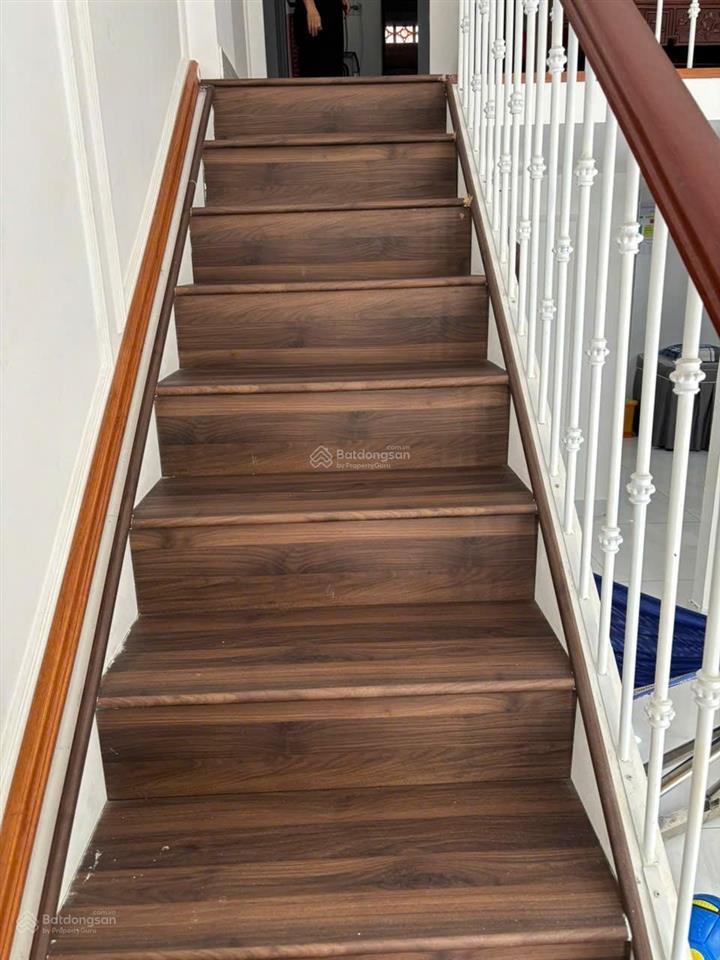 Mặt tiền becamex định hòa. vị trí siêu vip. có sổ hồng 1,670 tỷ. hiện trạng đang là phòng khám
