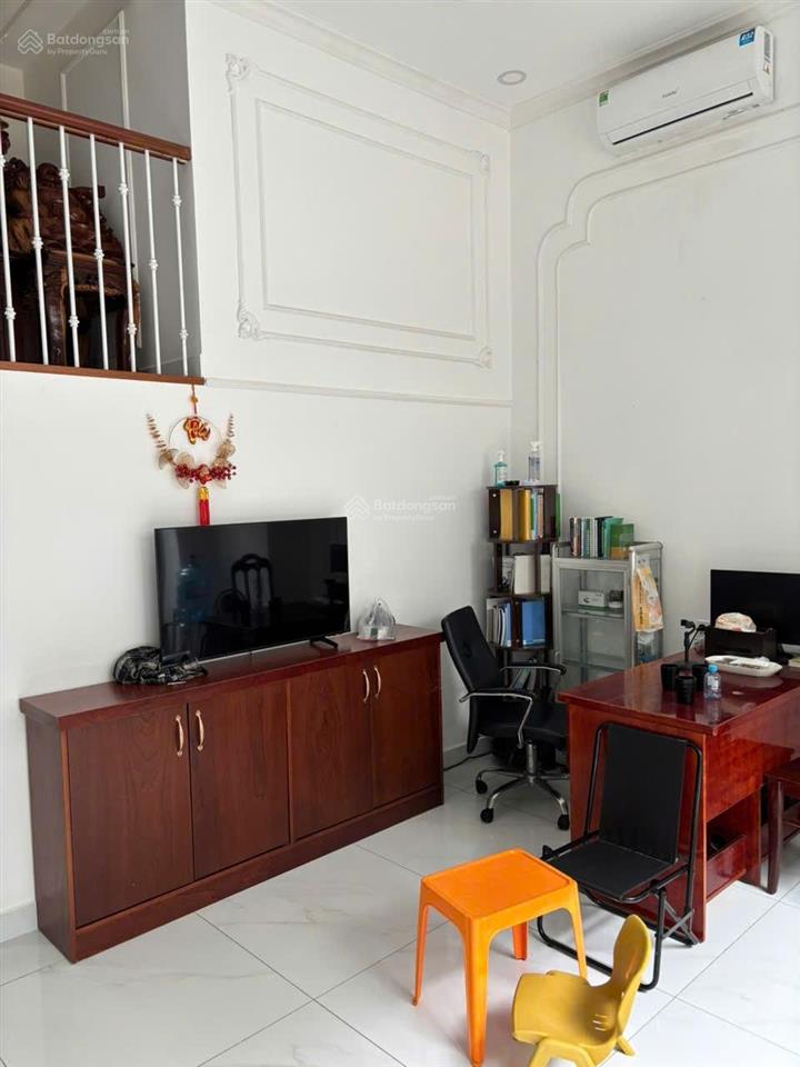 Mặt tiền becamex định hòa. vị trí siêu vip. có sổ hồng 1,670 tỷ. hiện trạng đang là phòng khám