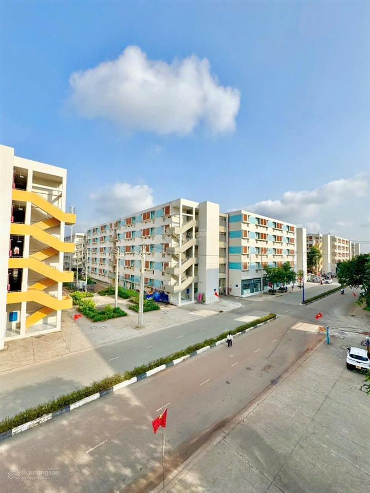 Căn hộ becamex định hòa. có sổ hồng. decor đẹp rồi 415 triệu. toàn quốc mua được
