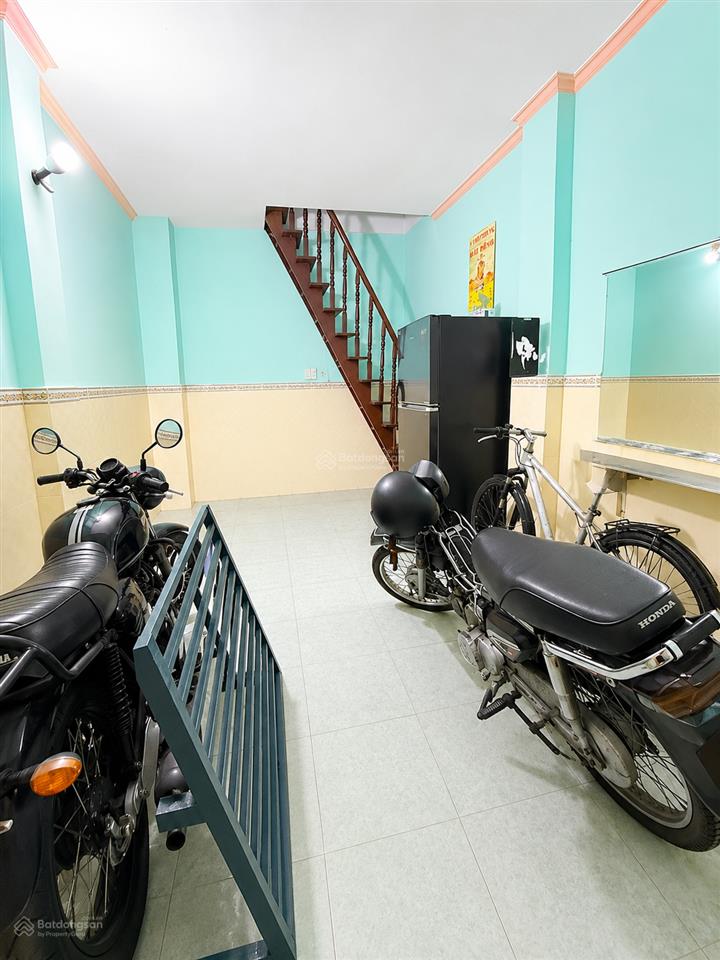 Nhà 4 tầng, 22m2 (3mx8m), sau căn mặt tiền khu chấn hưng, nghĩa hòa, giáp cx bắc hải q.10  sổ a4