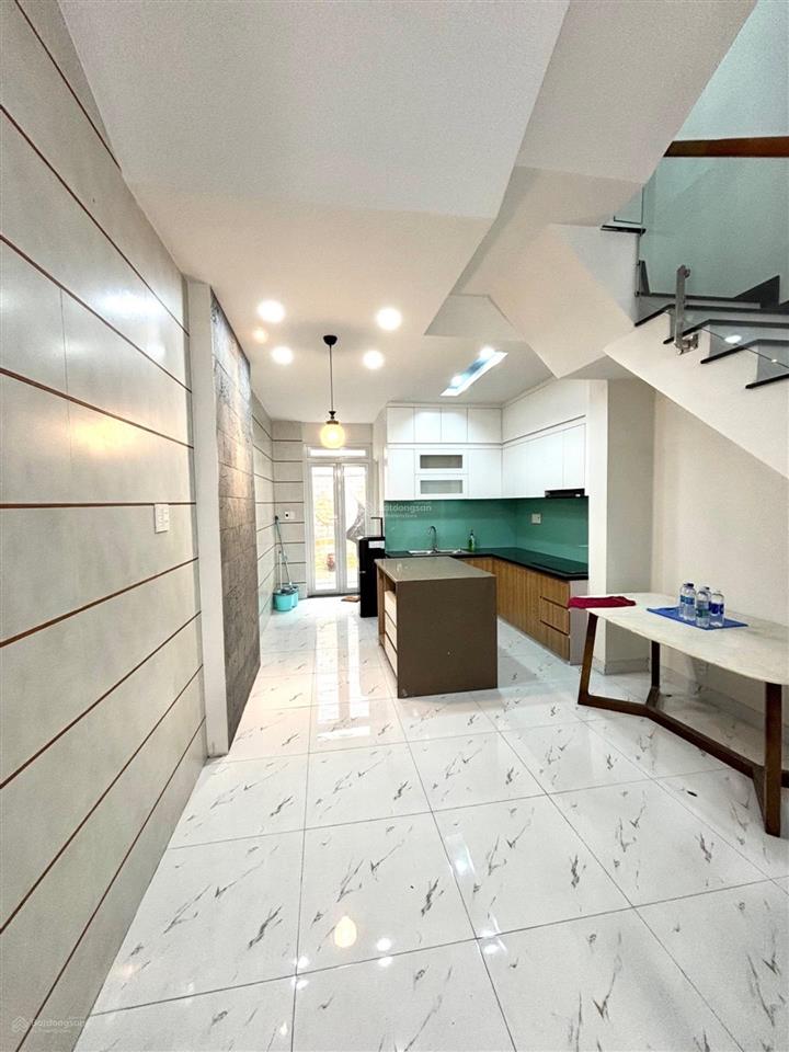 Bán nhà mặt tiền chấn hưng, bắc hải..., giáp q10 đường nhựa xe tải thông  gần 40m2x 4 tầng, sổ a4