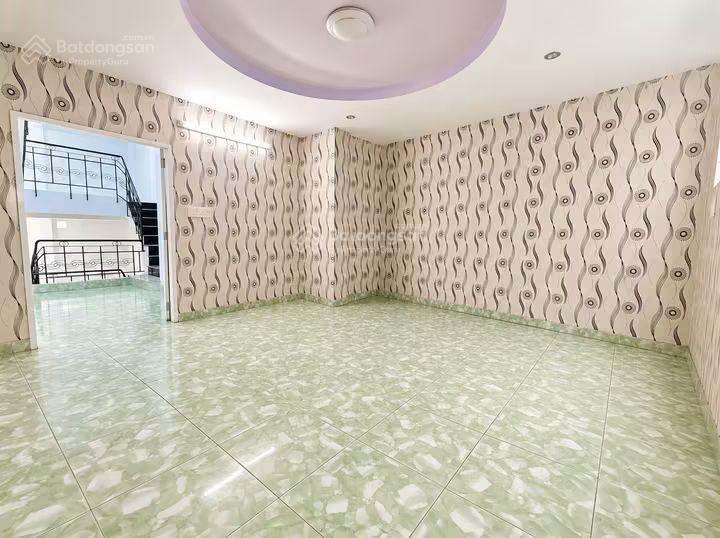 Bán nhà mặt tiền trường chinh, xuân hồng bảy hiền  64m2 x 3 tầng  6,x tỷ