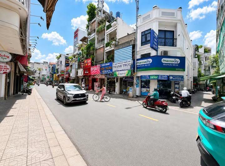 Mặt tiền phạm văn hai, (4.2mx18m)x4 tầng  kinh doanh đỉnh