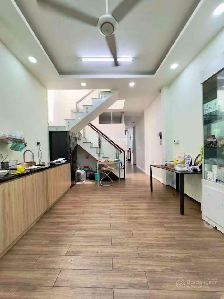 Bán nhà mặt tiền bắc hải, (4.4mx25m)x 3 tầng