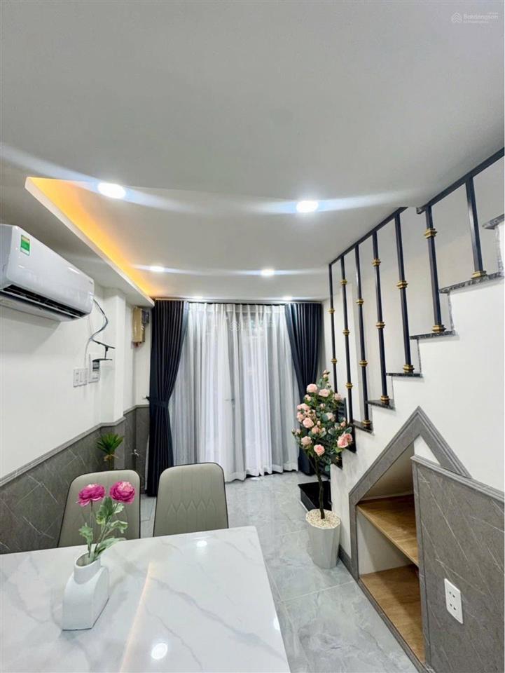Nhà 4 tầng btct mới đẹp tt phú nhuận  đường nhựa 3m thông, xe hơi vf3 tới cửa  dtsd 56m2  3.x tỷ