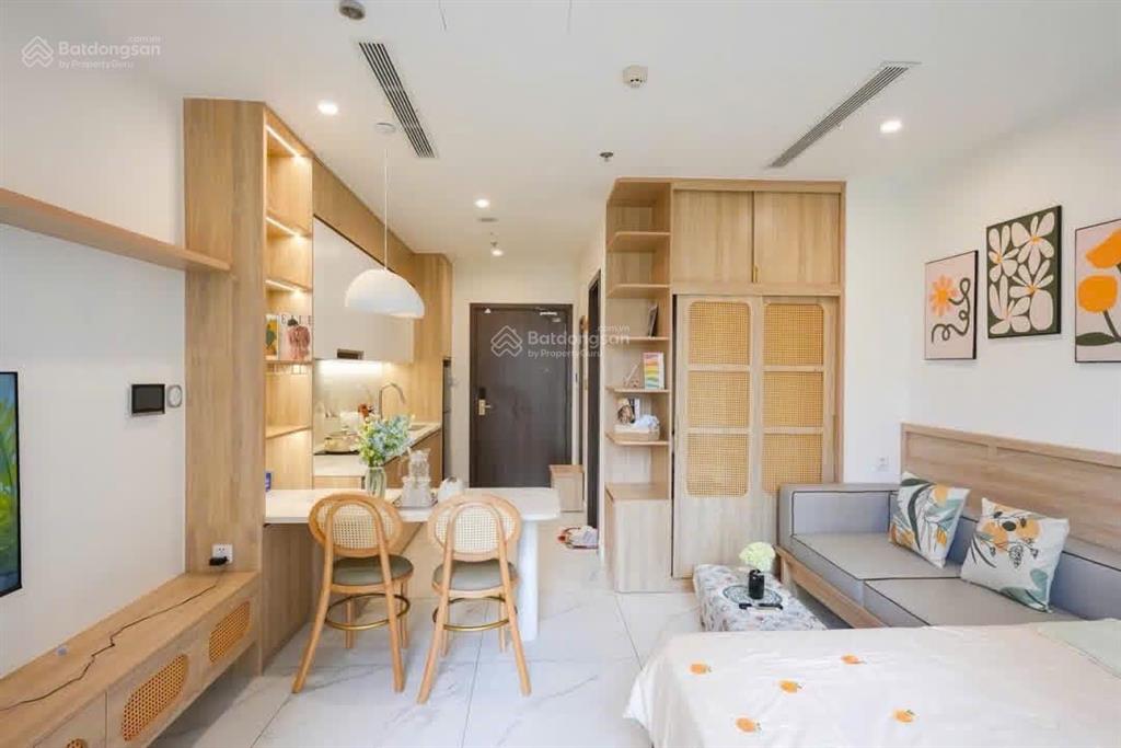 Bán gấp căn hộ full nội thất giá cực tốt