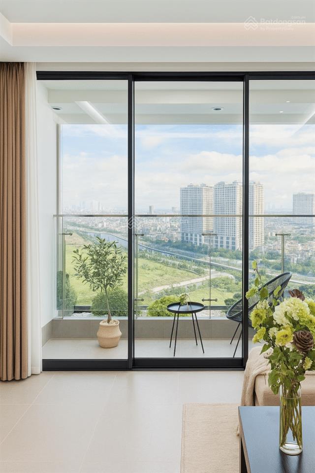 Chuyển nhượng gấp căn hộ 3n2vs tòa 901a starlake  tây hồ giá tốt có tl sâu  em 0976 403 ***