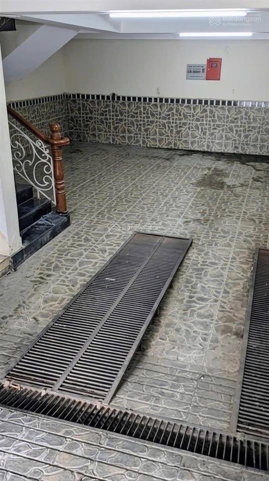 Hot  tòa nhà 19 phan xích long, phú nhuận