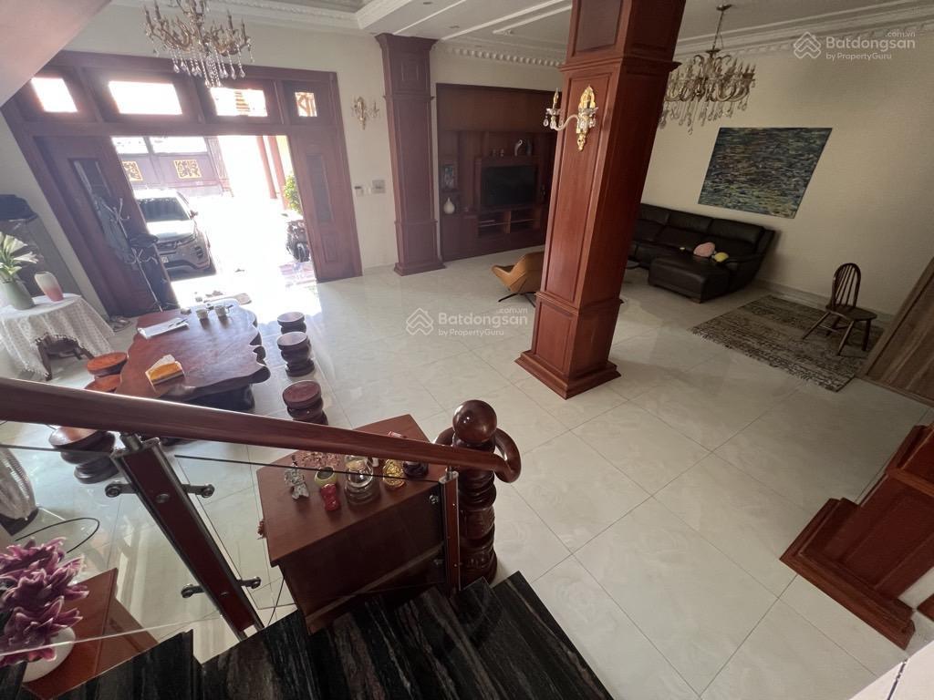 Tìm chủ biệt thự sân vườn gần 500m2 đẹp lung linh khu vip kiến thiết  hiệp phú q9