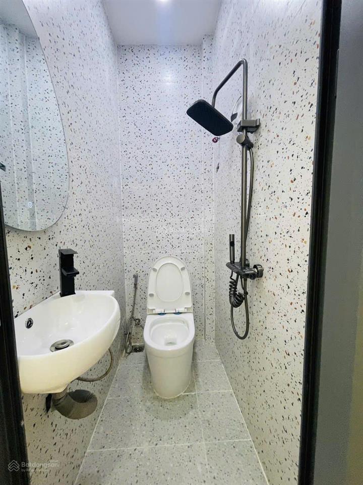 Vị trí siêu hiếm nhà bán.  2,55 tỷ  nguyễn thượng hiền, bình thạnh